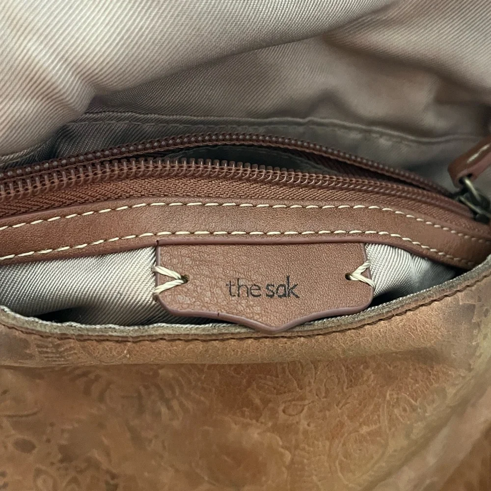 The Sak Leather Studded Tassel Purse Shoulder Bag Bohemian Boho Distressed Cute - Picture 2 of 13